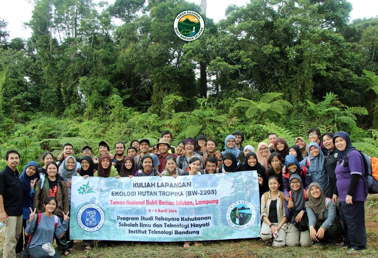 Ecological Research